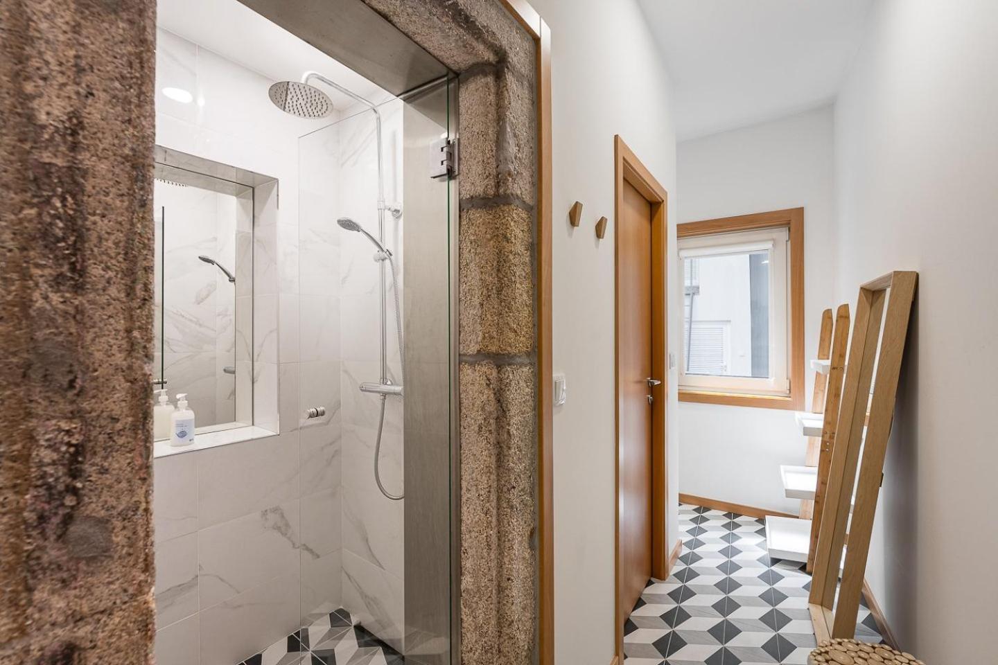 Guestready - Bright Duplex In Downtown Porto Exterior foto